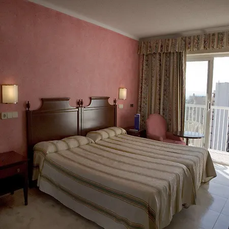 Eurostars Marivent Отель